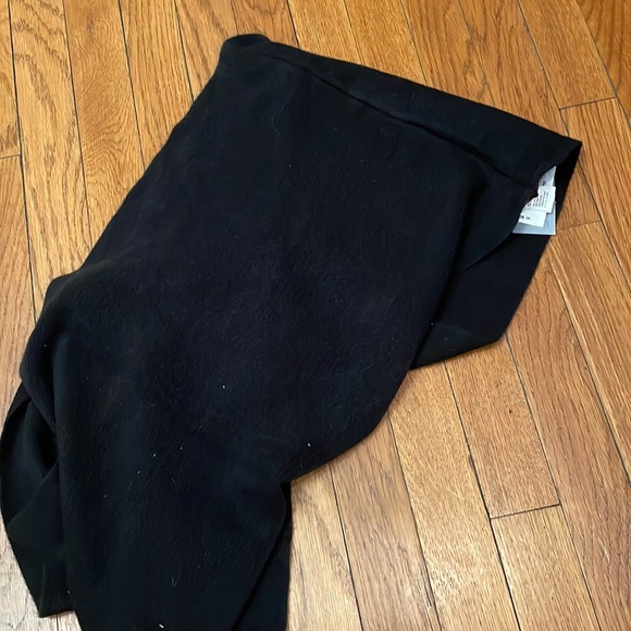 Echo Infinity Scarf. Black. NWT - Picture 4 of 4